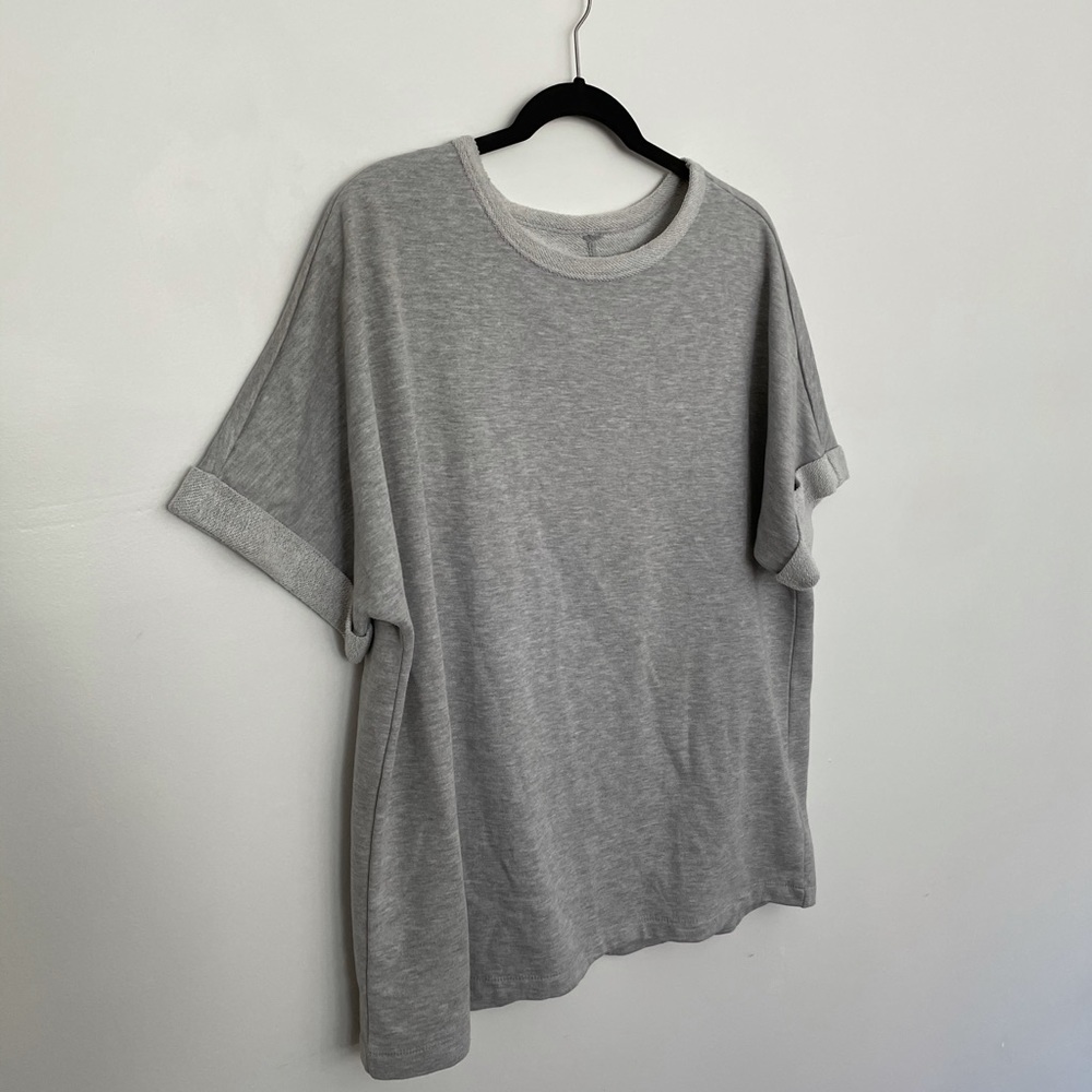 Sweatshirt Tee